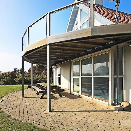10 Person Holiday In Bl Vand Blavand