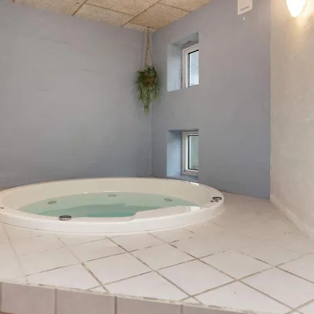 10 Person Holiday In Bl Vand Holiday home Blavand